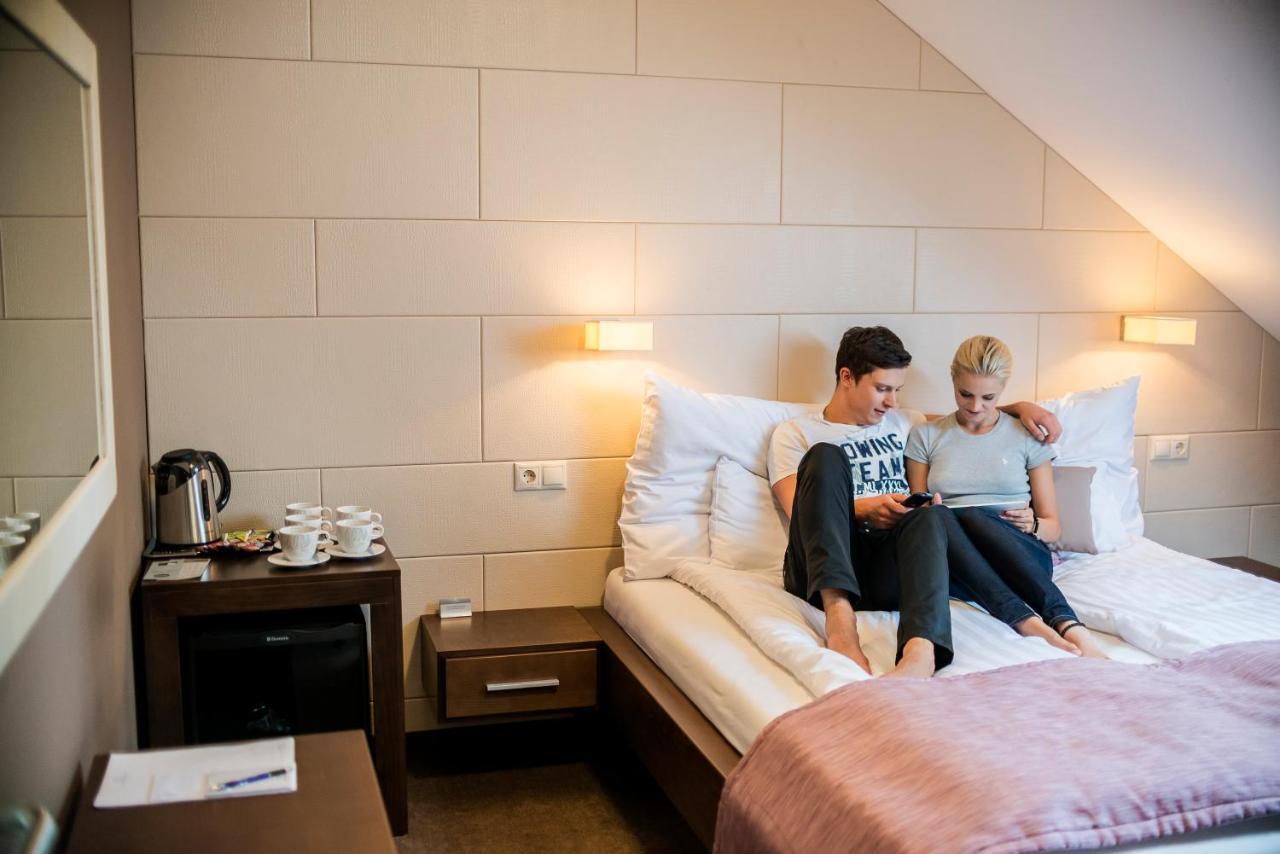 Hotel Fuerdohaz นีเรกฮาซา ภายนอก รูปภาพ