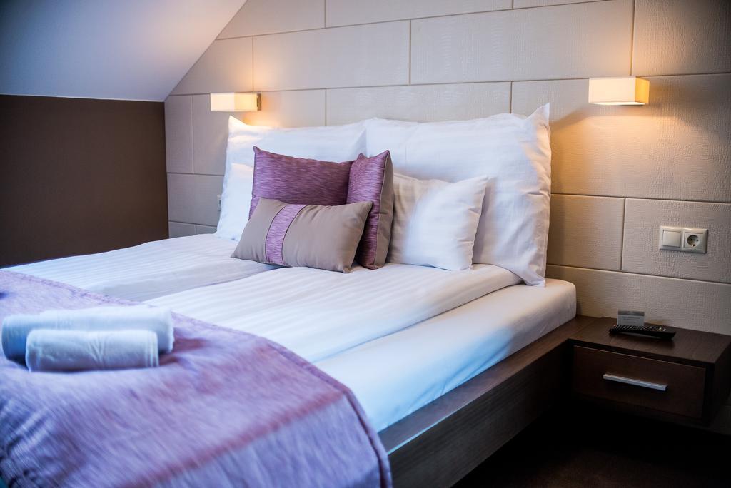 Hotel Fuerdohaz นีเรกฮาซา ห้อง รูปภาพ